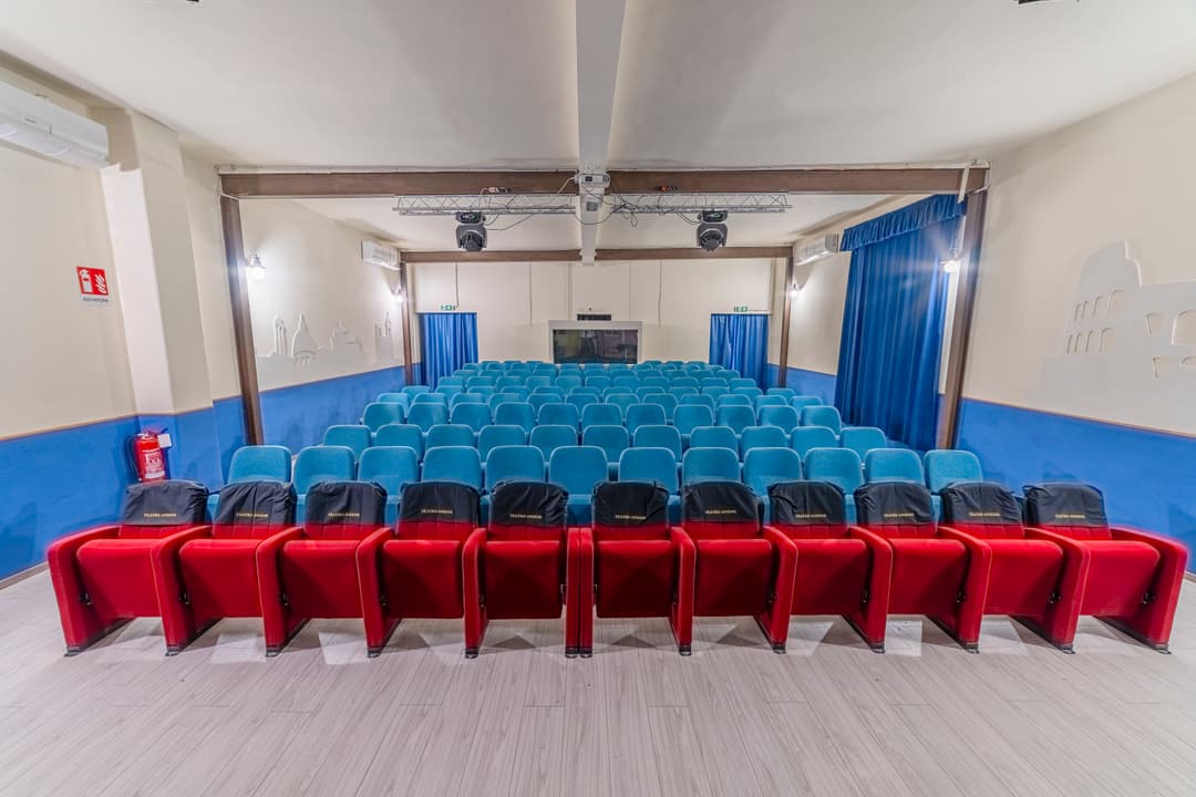 Interno della sala teatro